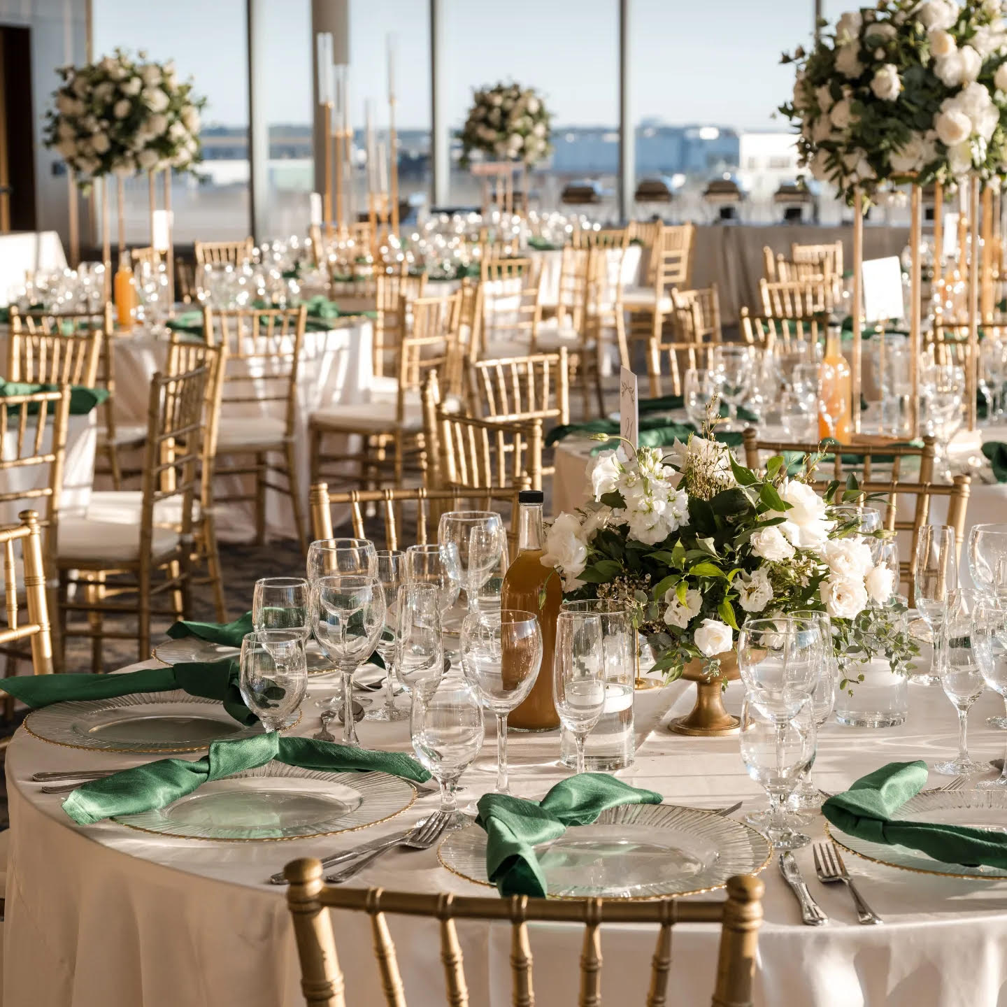 Elegant Green & Gold Centerpiece